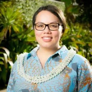 Makalika Naholowaʻa